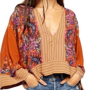 Free People Patterned V-Neck Crop blouse shirt